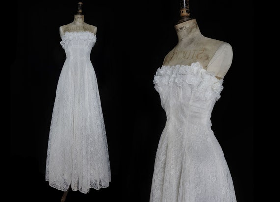 1940s Corseted White Lace Strapless Dress