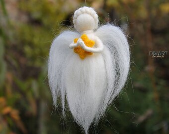 Hanging Angel - Angel - Needle Felted - Waldorf Doll -Waldorf Inspired - Home Decoration - 100% Pure Wool - Christmas Decoration