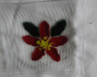 Ripple Poinsettia dish