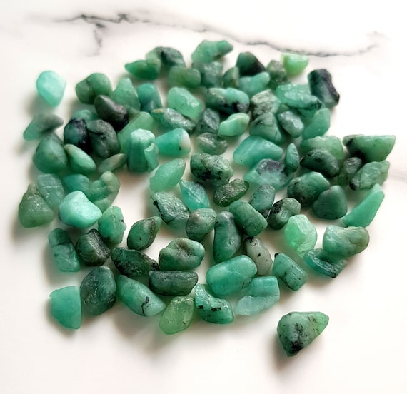 40 Piece Natural EMERALD Gemstone Rough Tiny Raw EMERALD for