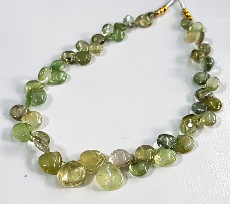 Natural Green Tourmaline gemstone smooth heart shaped briolettes,Tourmaline beads,tourmaline loose beads,4-8 mm 8.5 inch strand E5686