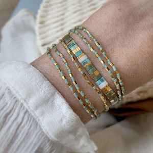 Armbandsset, stretchwrap-armband med rosépärlor och Tila-armband