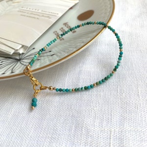 Turquoise edelsteen en gold filled armband, delicate edelsteen armband, cadeau idee vrouw