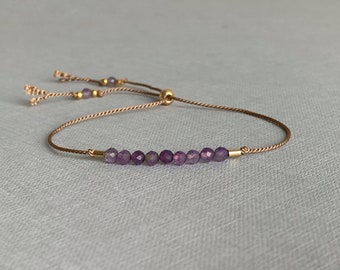 Seide armband mit Amethyst Edelstein, längenverstellbare Armband, Geburtsstein Februar, Geschenk idee Damen