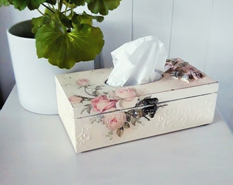 Vintage Floral Tissue Box Cover, Shabby Chic Decor