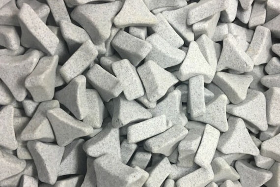 2 Lb. CERAMIC TUMBLING MEDIA Abrasive Rock Tumbler Polish Metal Deburring  Tumbler 1" Angle Cut - Etsy