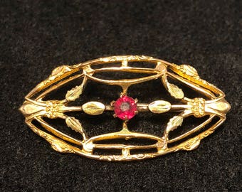 Antique 10K Gold Pin With Red Stone Intricate Victorian