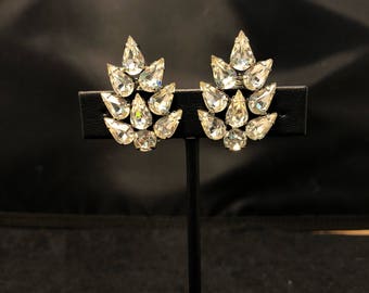 Vintage Clip-on Weiss Rhinestone Earrings 1950's