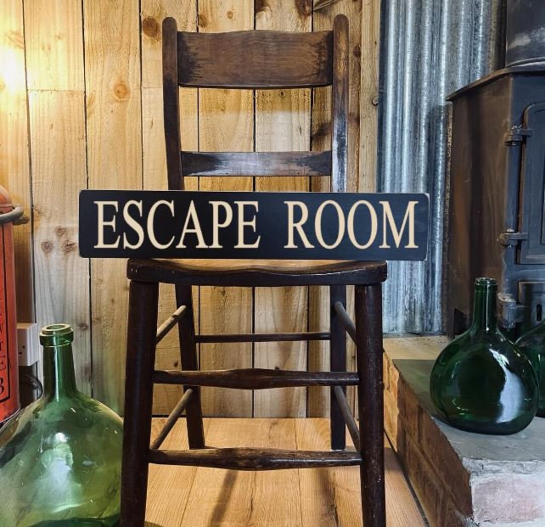 Escape Room Signs Retro Escape Room Sign Games Vintage Wooden Kitchen ...