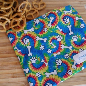 Reusable Washable Snack Bag, Reusable sandwich bags, Eco friendly, In Stock and Ready to Ship, Tye dye bones, Get ready for back to school