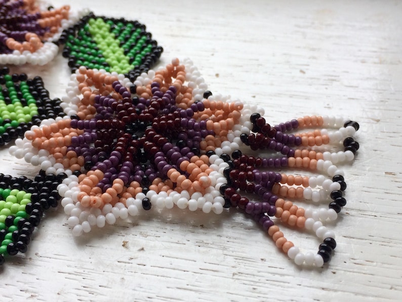 Huichol Beaded Necklace Durazno Flower Necklace
