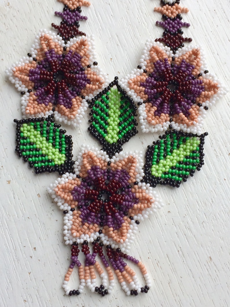 Huichol Beaded Necklace Durazno Flower Necklace