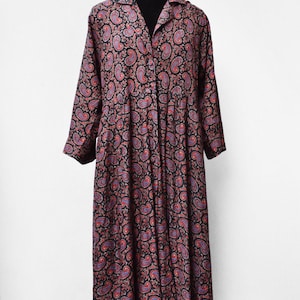 Vintage 1940s Red and Blue Paisley Collared Dress, 37in Bust (M)