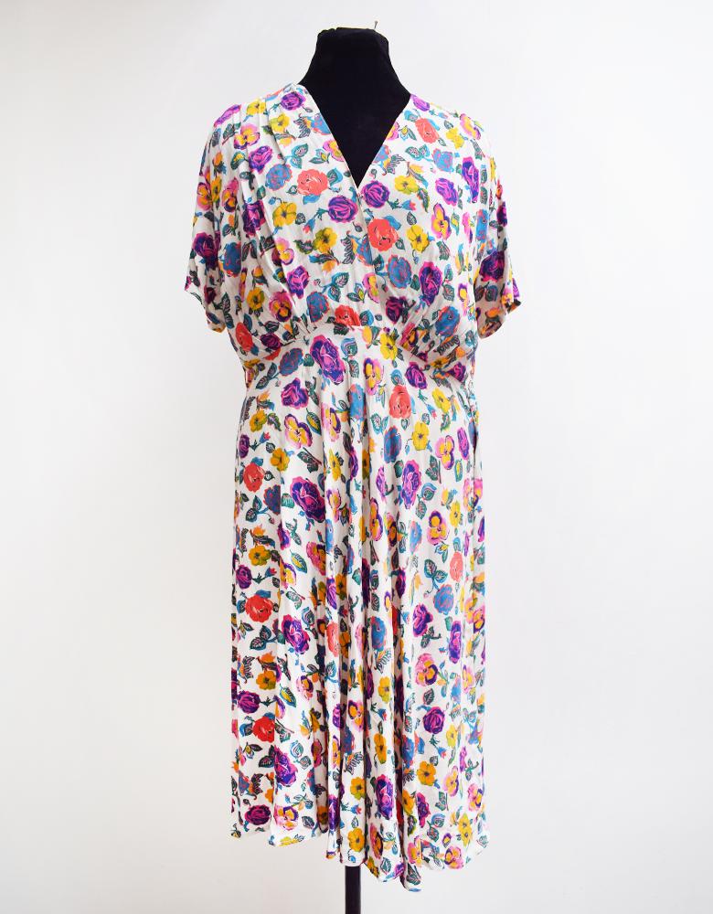 Vintage Volup 1940s White Floral Wrap Front Tea Dress, 46in Bust (L)