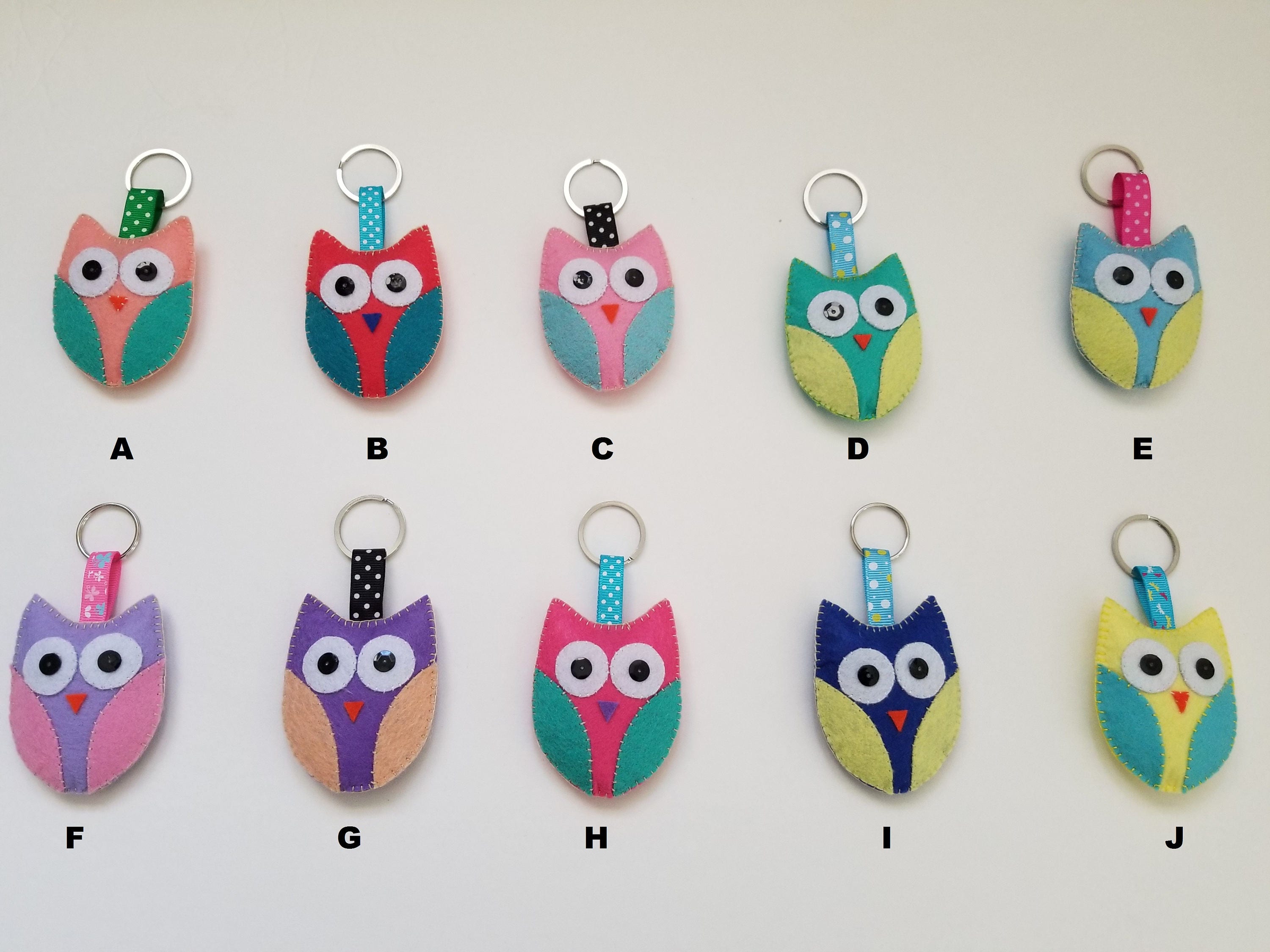 Colorful OWL Keychain, Felt Animals, Hand Stitch, Party Favors, Give Away, Baby Owl Gift key ring fe
