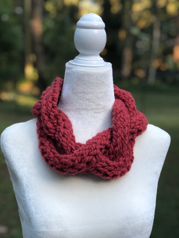 Garnet Finger Knit Scarf