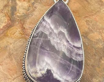 Pendentif améthyste chevron | 2,2 pouces | Argent 925 | Intuition et équilibre