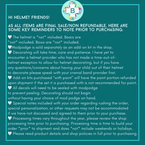 Puede incluir: Un fondo verde azulado con texto blanco que destaca informaci&oacute;n importante para los clientes que compran cascos. El texto incluye las frases "HI HELMET FRIENDS!" y "AS ALL ITEMS ARE FINAL SALE/NON REFUNDABLE, HERE ARE SOME KEY REMINDERS TO NOTE PRIOR TO PURCHASING:"