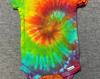 Rainbow Spiral Tie Dye Onesie 3-6month