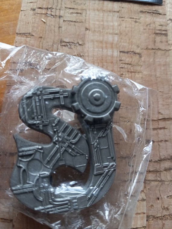 String Cheese Spinner Pin - image 2