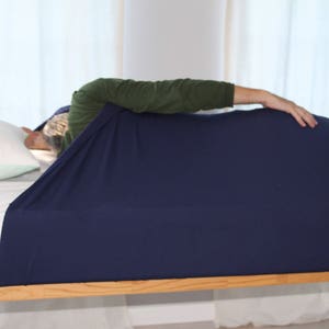 Size of a king fitted sheet