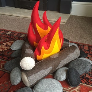 Felt Campfire Set, Pretend Play, Adventure Nursery, Wool Felt, Children&#39;s Learning Toys, Flame, Stones, Logs, felt toy set