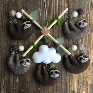 Felt Sloth Mobile & Garland, Baby Nursery, Sloth Bunting, Sloth Banner, Nursery Decor, Sloth Nursery, 100% Pure Wool, Natural Colours