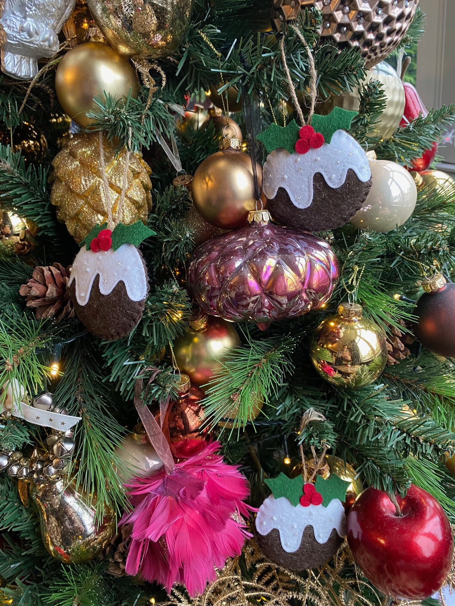 3x Christmas Pudding Tree Decorations, Set of 3, Hanging Ornaments, Stuffed  Felt Decorations, Christmas Party Favours, Figgy Pudding - Etsy, image size:1512x2016