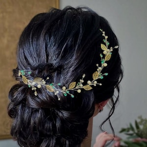 Emerald Bridal hair vine, Gold Leaf Pearl Wedding Hairpiece, Green Crystal hair vine Wedding hair pieces Simple hair vine Crystal headpiece