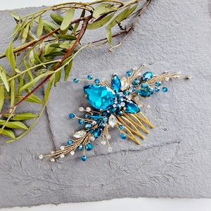 Handmade Teal Crystal Hair Comb: Maritime Wedding Headpiece