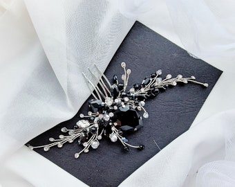 Black Crystal Wedding Hair Comb. Black hair clip. Black Bridal hair piece. Prom hair comb. Wedding hair jewelry. Gothic wedding