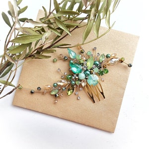 Emerald hair comb Emerald hair piece Emerald mint headpiece Green hair comb Emerald hair jewelry Emerald green hair comb