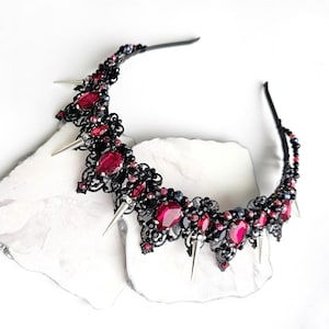 Rot & schwarze Gothic Hochzeits-Tiara: Kristall Vampir Krone