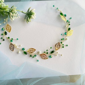 Emerald hair vine Crystal hair vine Wedding hair accessories Bridal hair vine Wedding hair vine green hair vine emerald hair piece