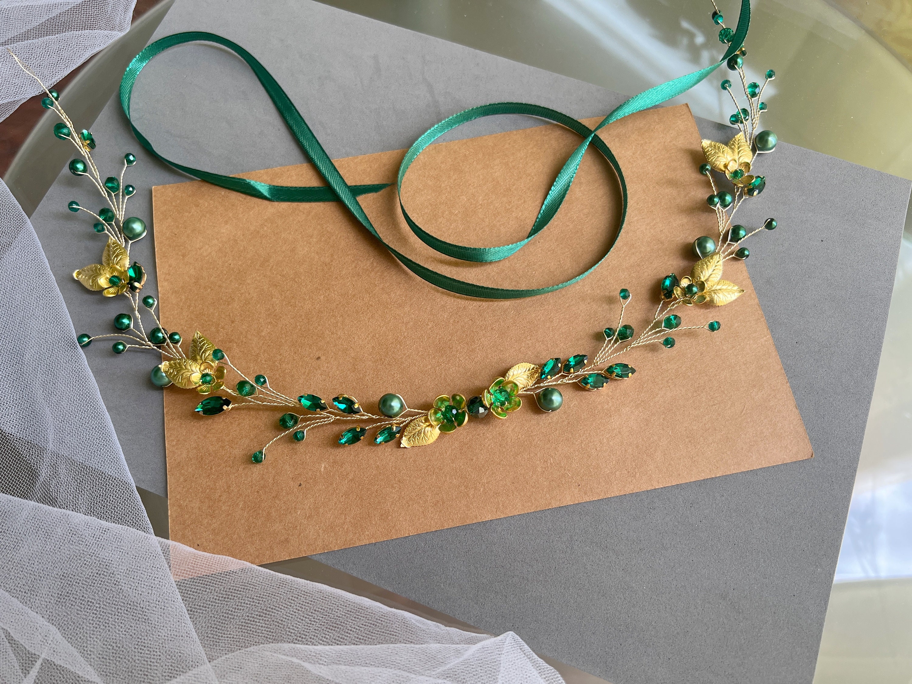 Bridal belt for wedding, Thin Emerald Bridal Belt, Green Wedding Sash Belt, Gold Leaf Wedding Belt, Bridesmaids Belt, Bridal Shower