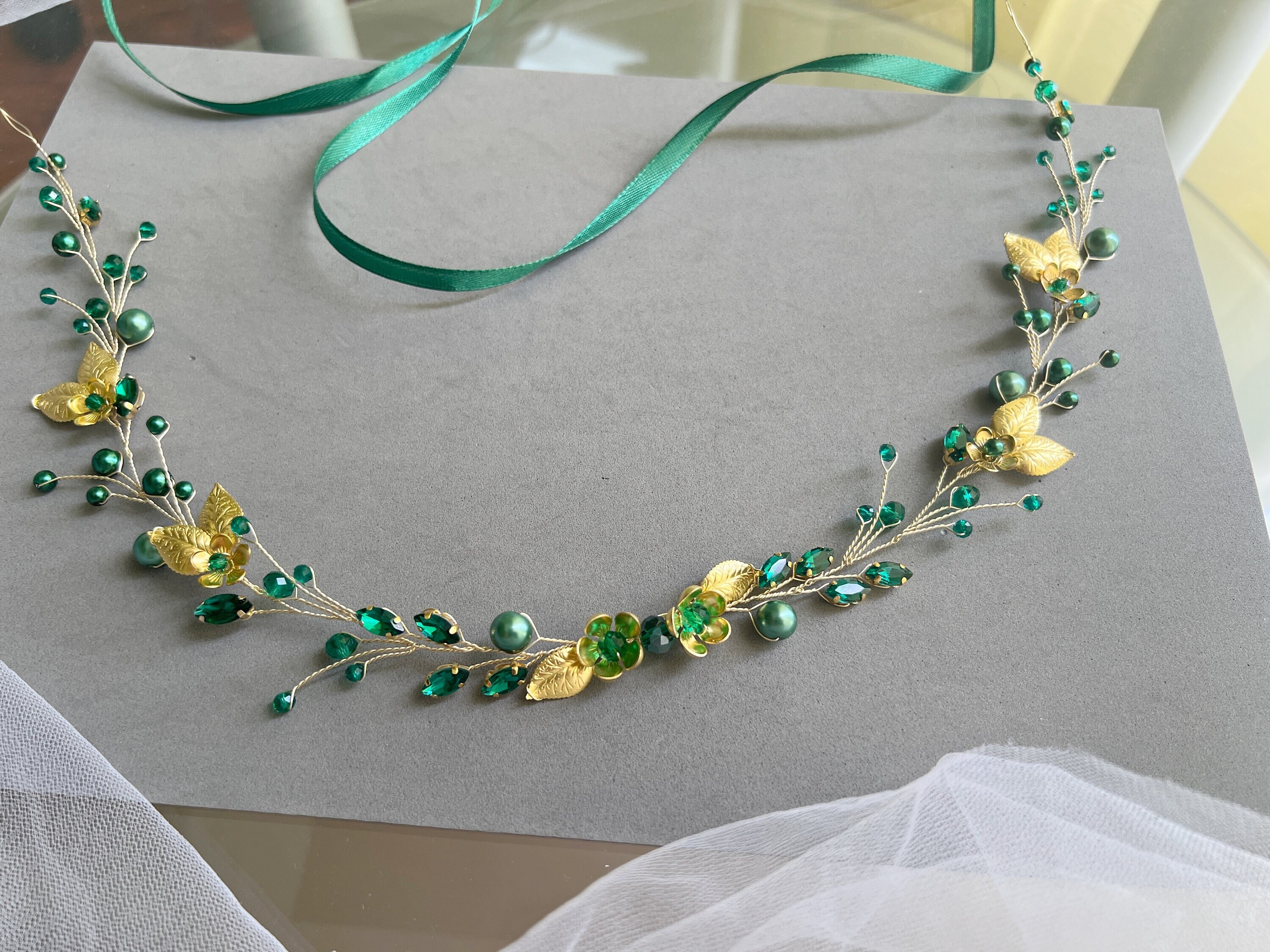 NWT 32in Emerald and Gold Bridal Belt Amazon.com: Queenbox 0.7x108.2in Sparkle Rhinestone Bridal  main image 4