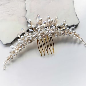 Gold Pearl bridal hair comb. Silver wedding hair comb. Pearl hair accessories. Hair Pins for Wedding. Wedding Hair Pins