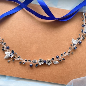 Bridal belt for wedding, Thin Navy blue Bridal Belt, Dark blue Wedding Sash Belt, Leaf Wedding Belt, Bridesmaids Belt, Bridal Shower Belt
