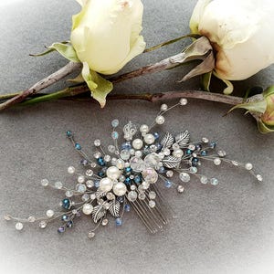 Pettine per capelli da sposa con fiori blu polvere. Forcine per capelli da sposa con fiori blu. Forcine per capelli blu polvere. Forcine per capelli da sposa. Forcine per capelli da sposa