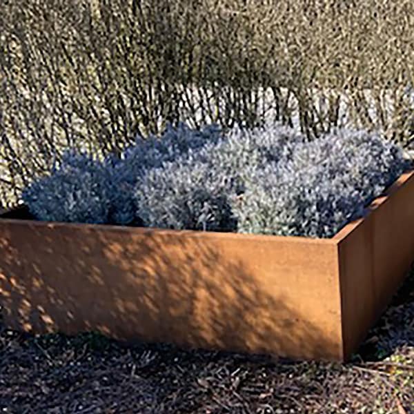 Corten Steel Raised Garden Bed: DIY Outdoor Planter