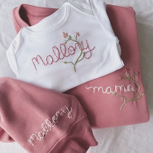 Mama- nana - grammy - women’s mama sweatshirt - hand embroidered- Mama sweatshirt -mom sweatshirt - custom name - Grandma Gift