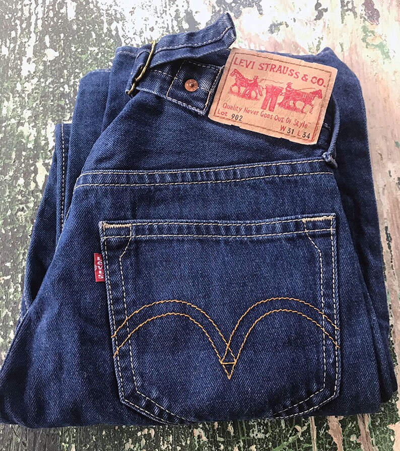 levis 902