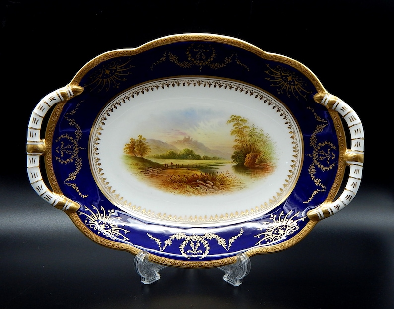 A Coalport Dessert Dish Hand painted /'Dover Castle/' Pattern