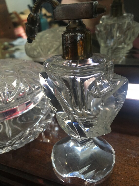 Vintage Art Deco glass perfume bottle, cut glass … - image 7