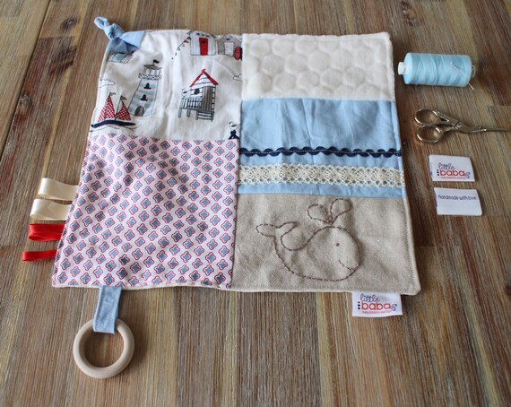 muslin taggie blanket
