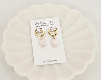 Freshwater Pearl Huggie Earrings, Gold Filled Pearl Hoops, Minimalist Pearl Earrings, Bridesmaid Gift, Everyday Jewelry