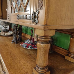Antique sideboard - early twentieth century sideboard - oak sideboard - wooden sideboard - 1920s