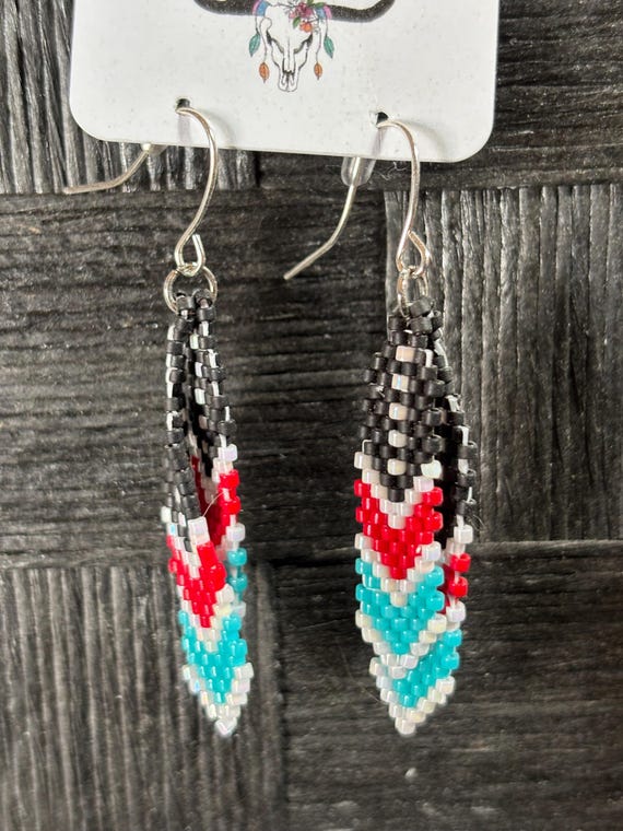 Free-Spirited Style – Feather Beaded Earrings