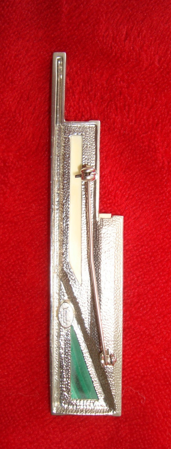 Yamada Tokyo Art Deco Brooch White Lucite and Mal… - image 4