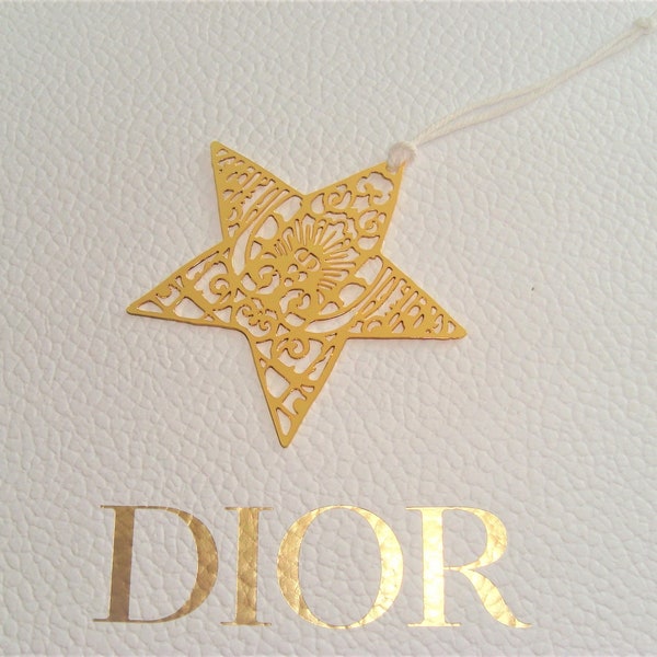 Pendentif Christian Dior Bijou Sac Charm Etoile Ciselée Porte Bonheur Doré